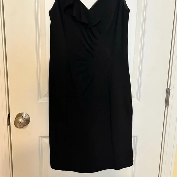 Love Stitch black cocktail dress - Picture 4 of 11